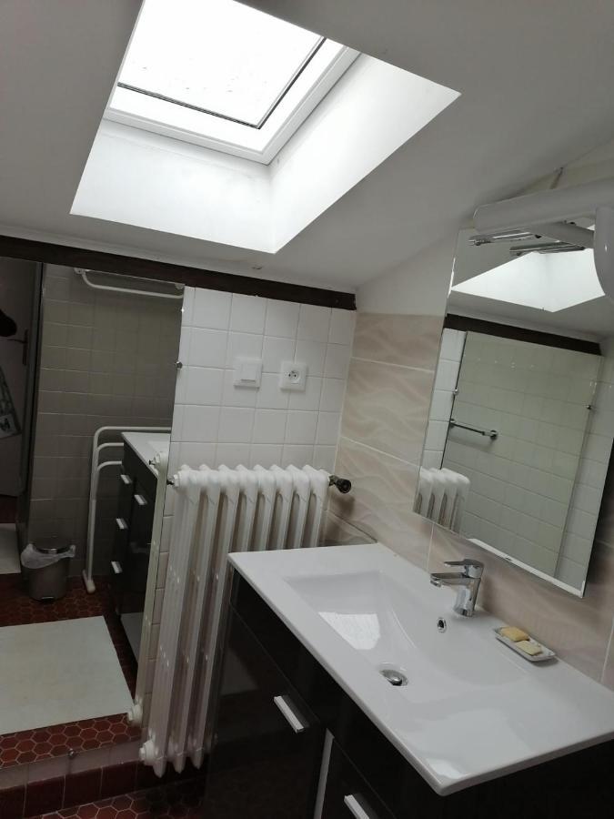 Lou Mas Suzoun Appartement Ucel Buitenkant foto